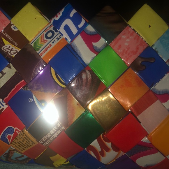 CANDY recycled wrappers, hand woven vintage mini bag/evening bag. - Picture 3 of 4